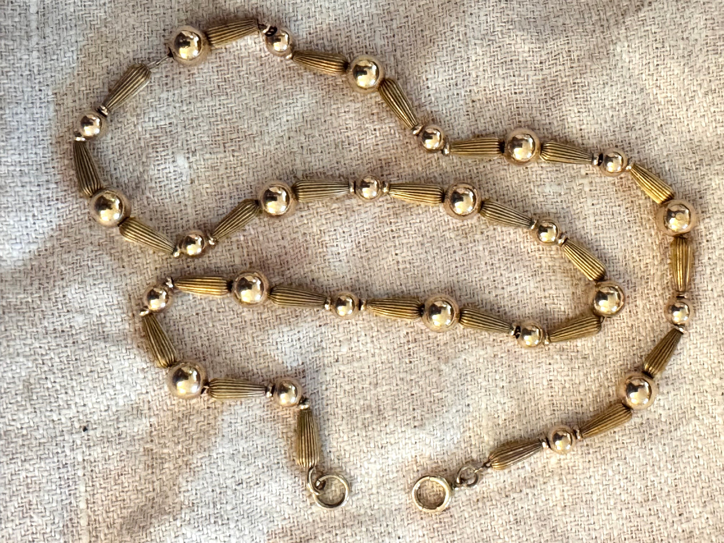 Vintage Gold Filled 2-Size Plain and Fluted Bead Necklace