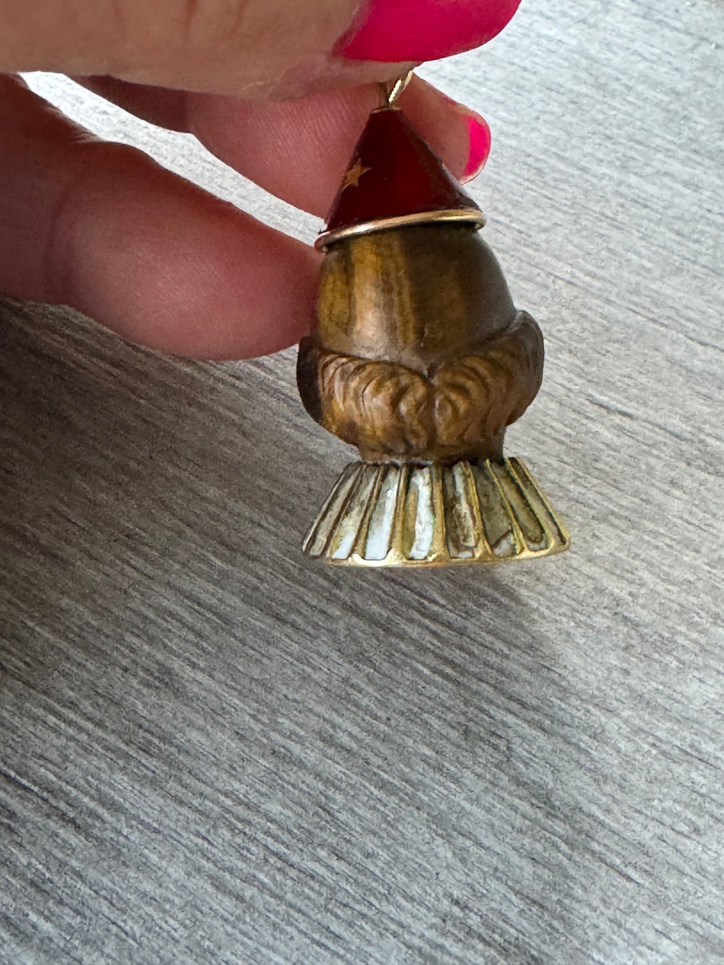 Carved Tiger Eye Clown with 18k Hat and Ruff