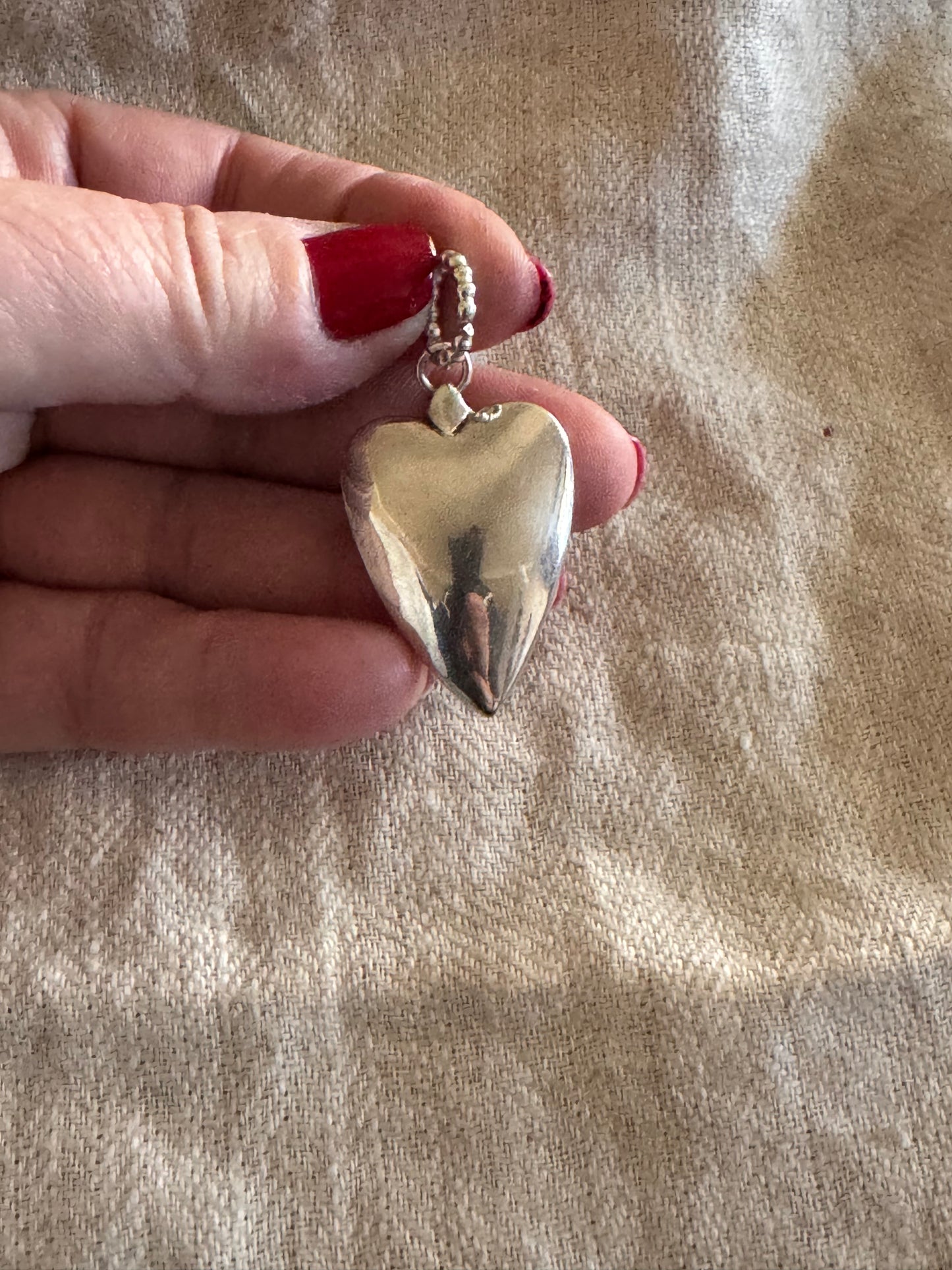 cool Vintage Elongated Heart Pendant