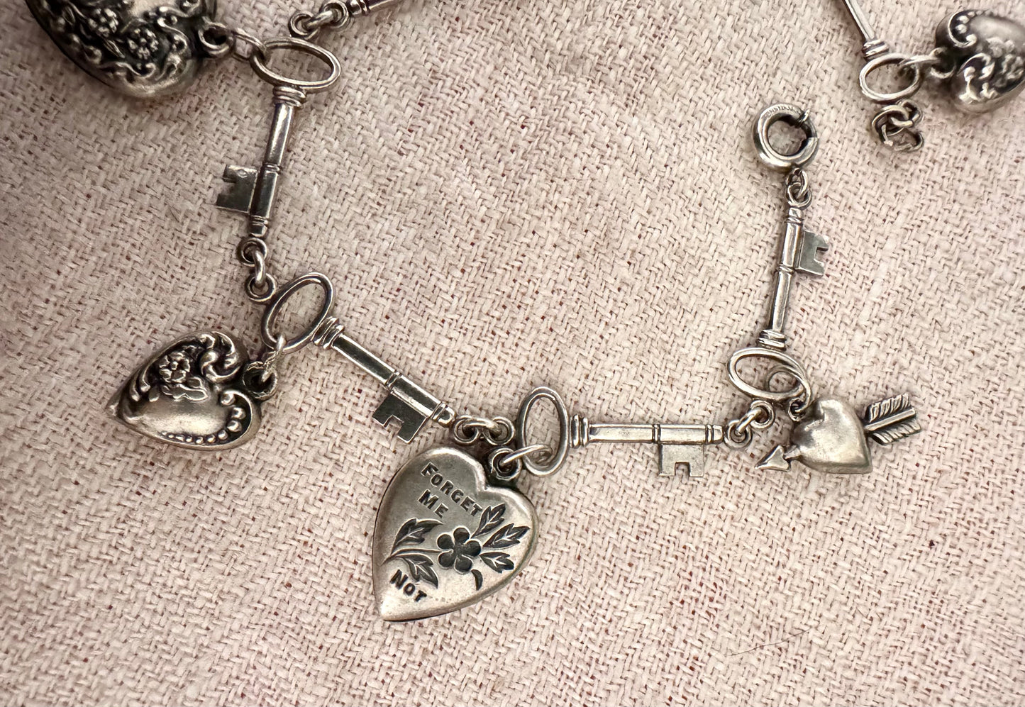 Adorable Key Link Bracelet with Heart Charms