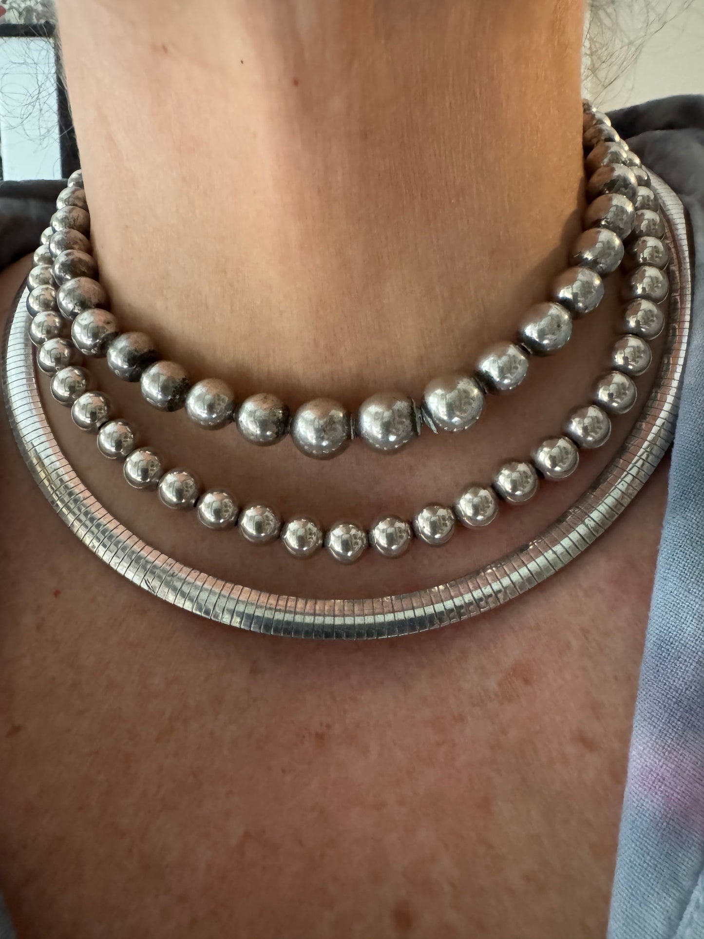 Stunning Vintage Graduated Silver Ball Bead Necklace
