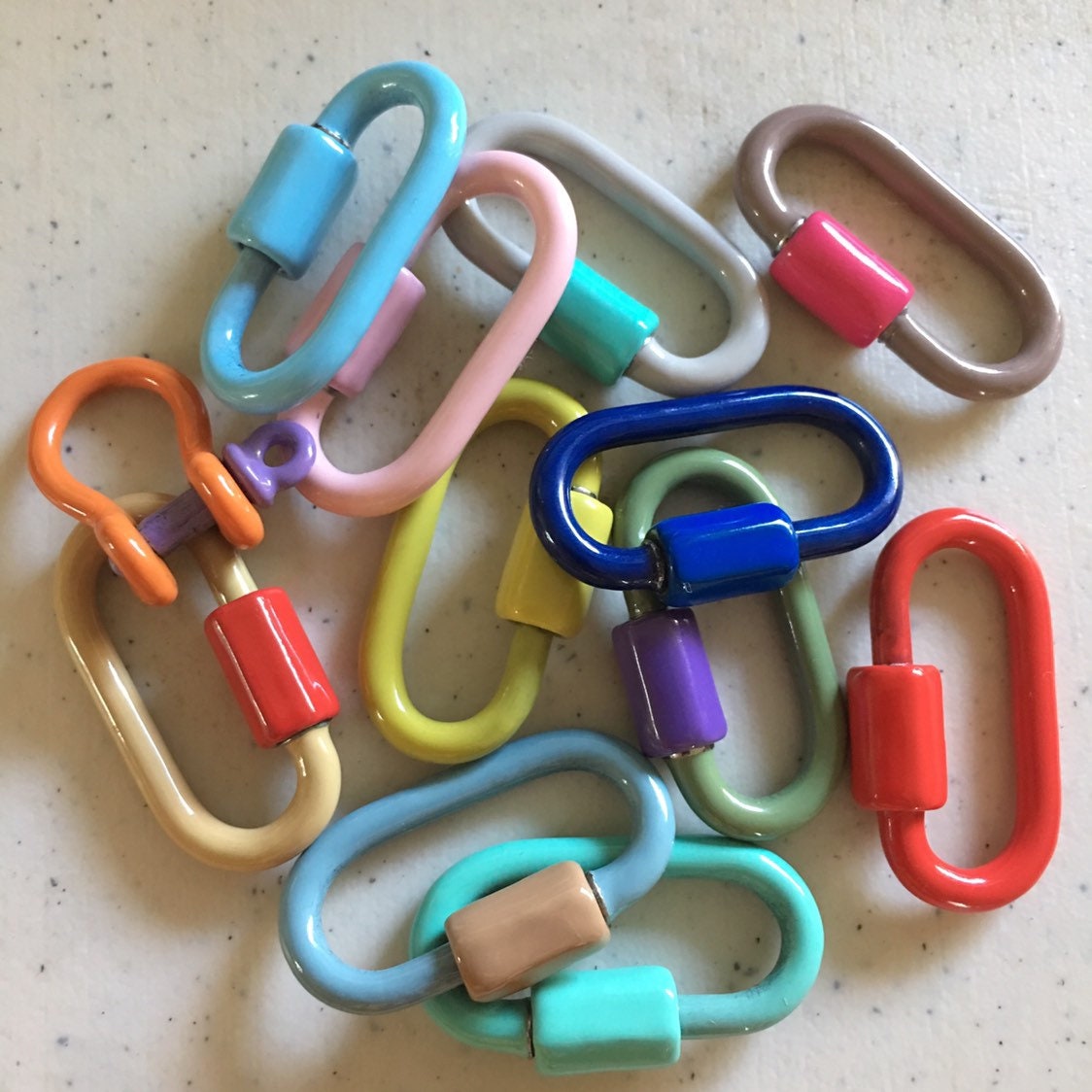 Quick Screws & Shackles