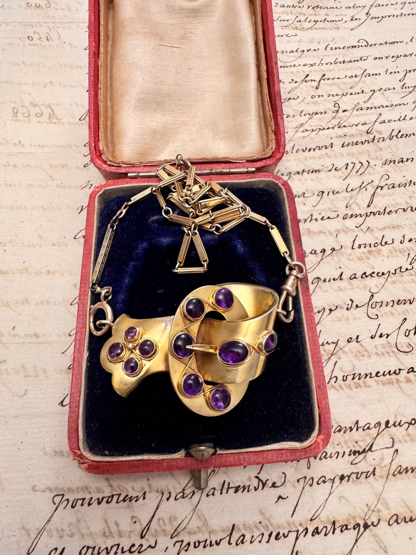 Gorgeous Victorian rolled gold buckle with amethyst cabochons