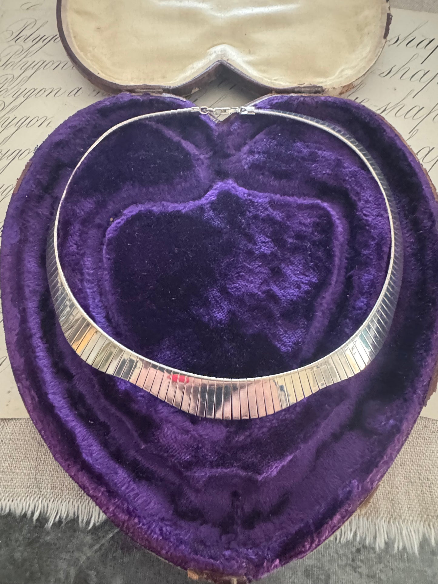 Vintage 1980’s Scalloped Sterling Italian Cleopatra Collar