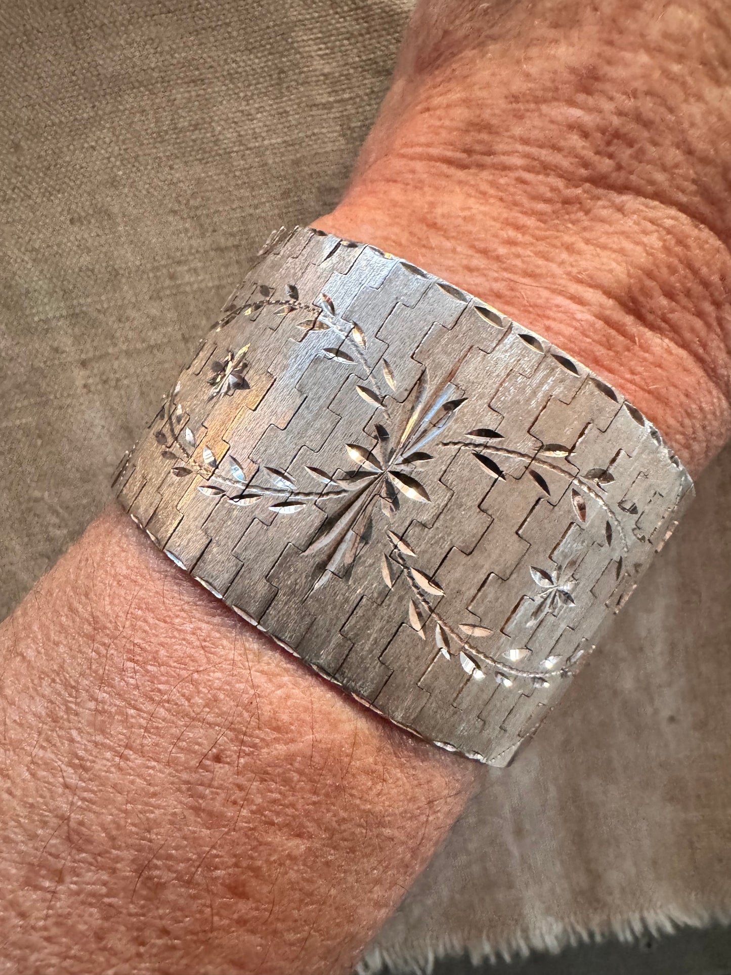 Spectacular Wide Hinged and Engraved Vintage Bracelet from Taxco