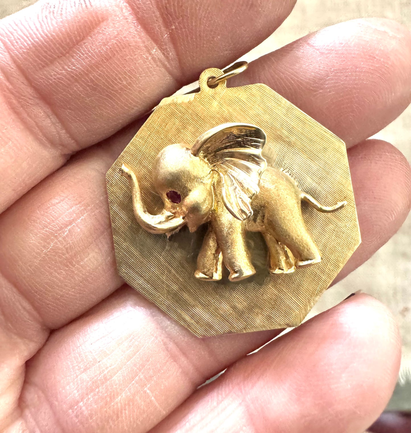 Vintage 14k Gold Elephant Charm