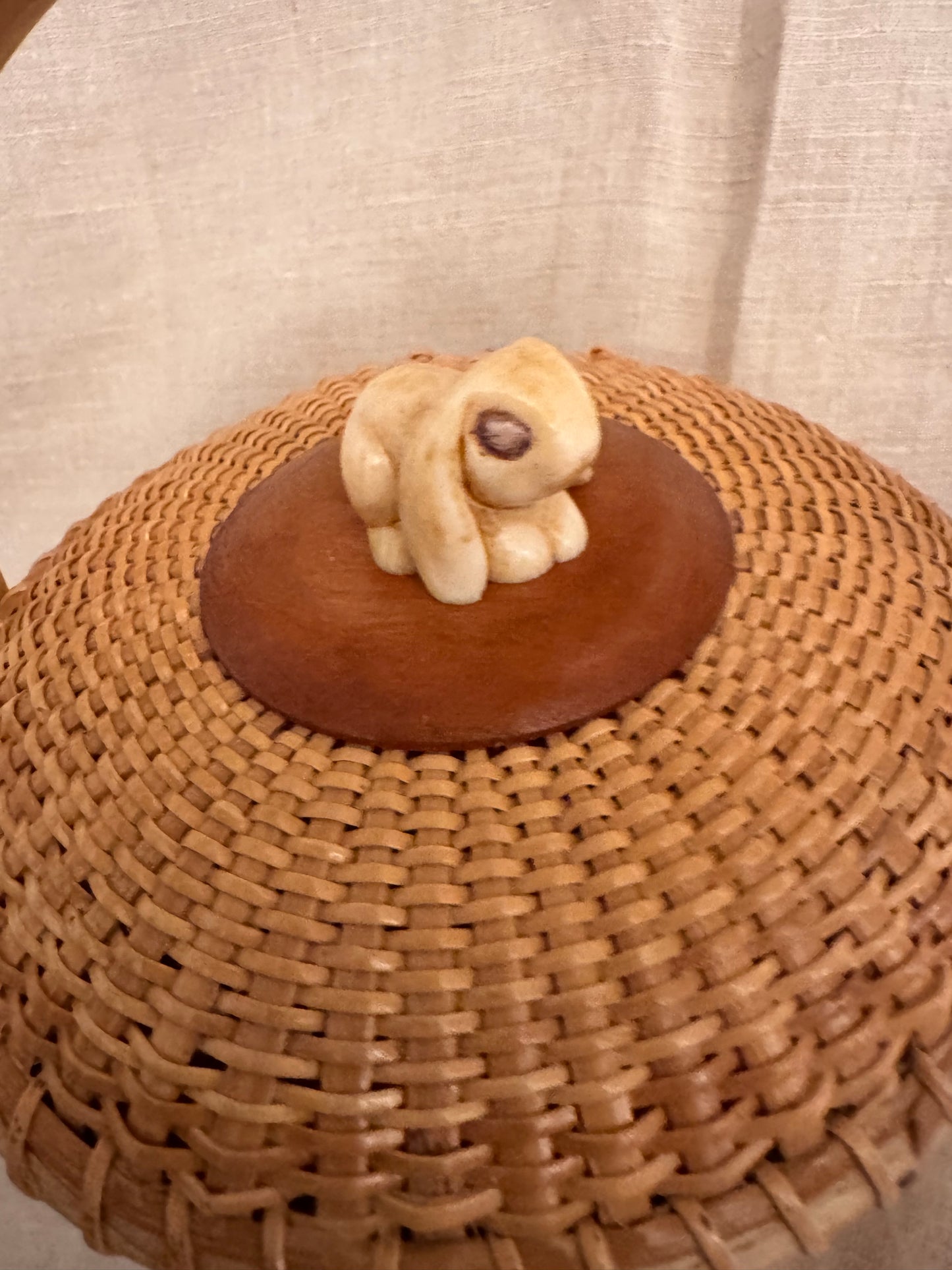 Medium Round Basket with Faux Ivory 3-Dimensional Lop Eared Bunny on the lid