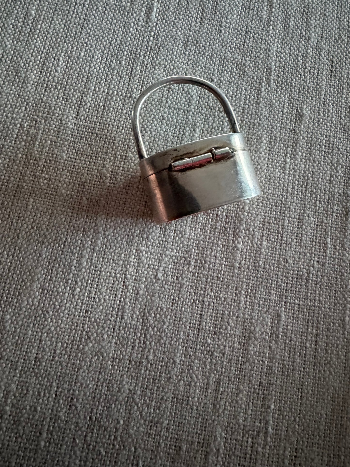 charming, simple sterling opening basket box