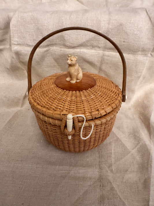 Medium Round Basket with Faux Ivory 3-Dimensional Seated Bear on the Lid