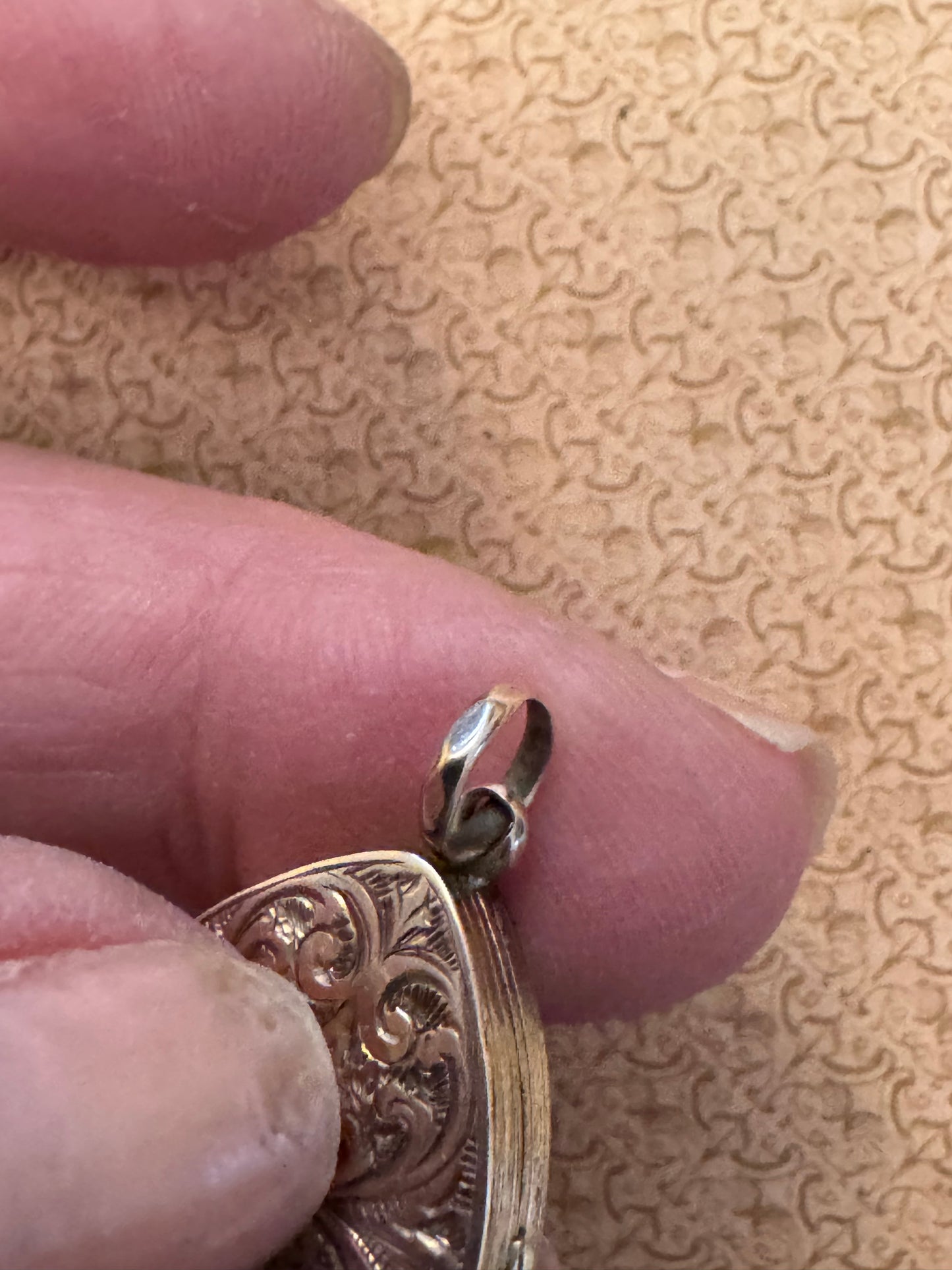 8kt Gold Fully Engraved Marquise Shaped Locket