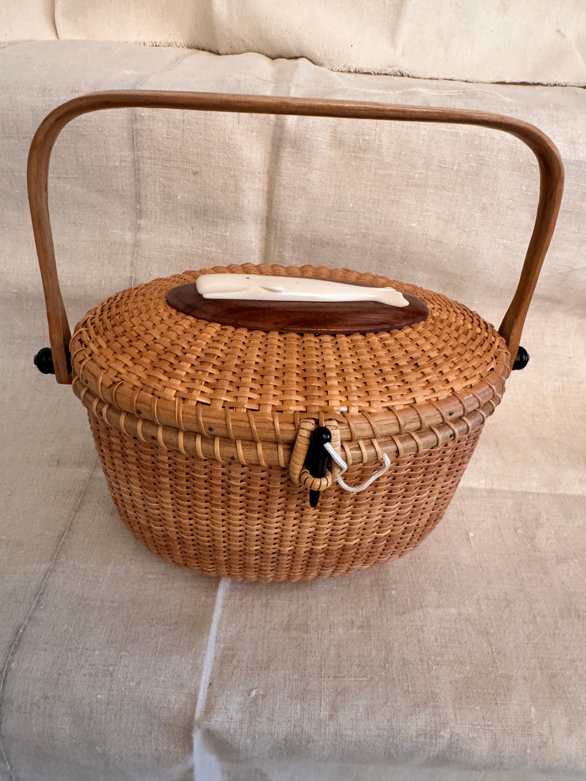 Large Oval Basket with White Whale on Dark Walnut Oval Plaque