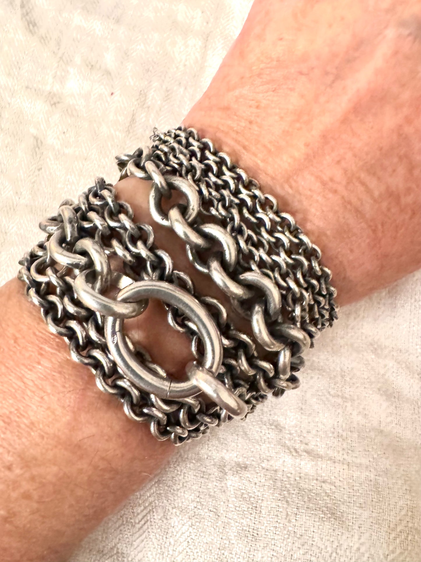 Heavy and Long Hand Made Graduated Rolo Chain