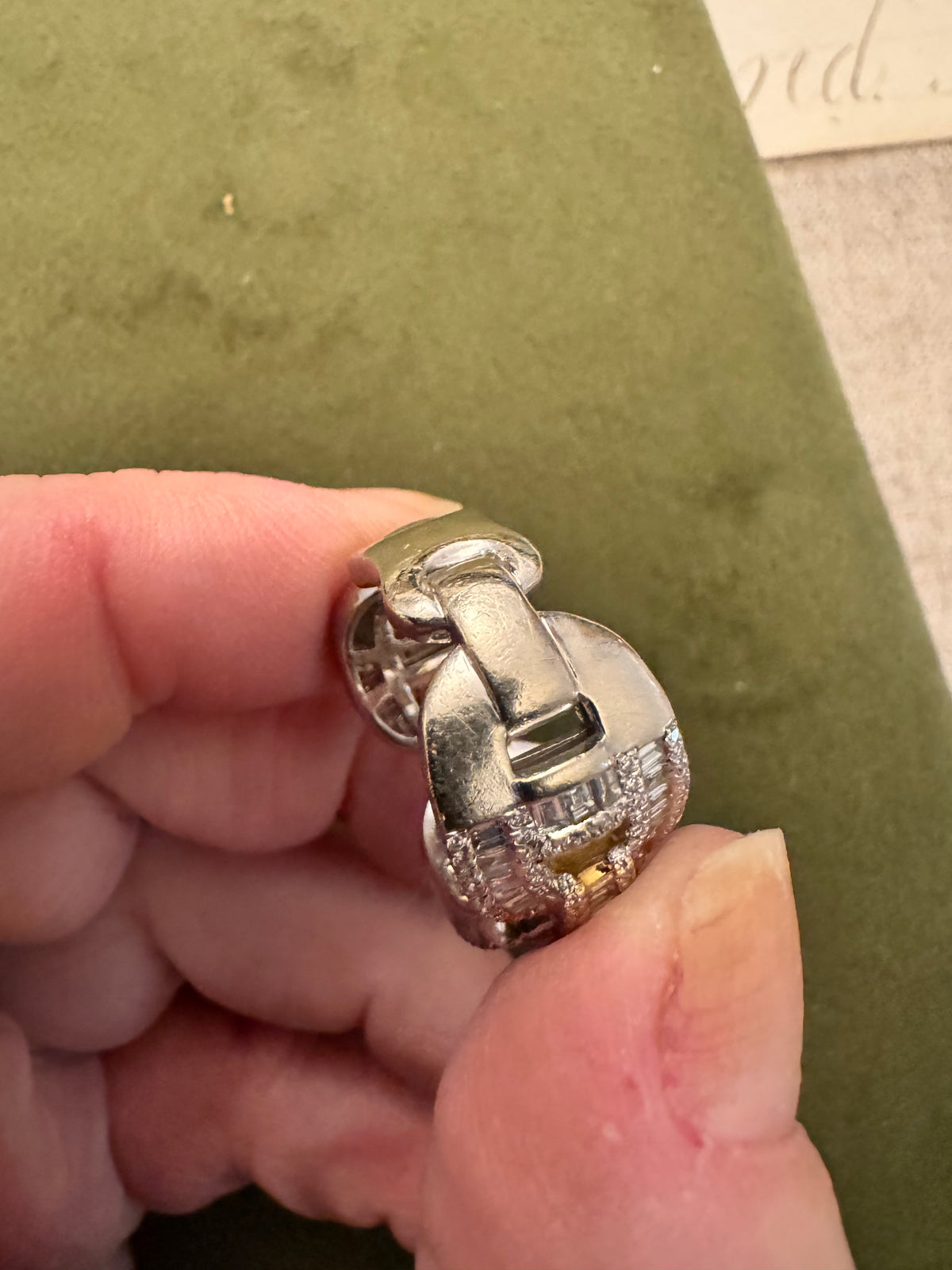 Spectacular Diamond Gucci Style Ring