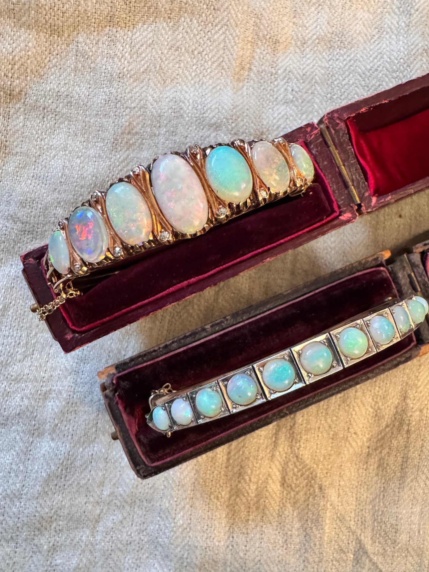 Lovely Bracelet with Round Opals