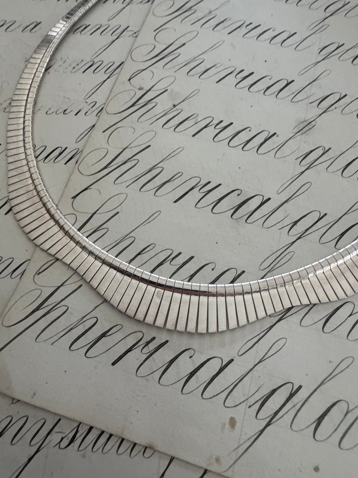 Vintage 1980’s Scalloped Sterling Italian Cleopatra Collar