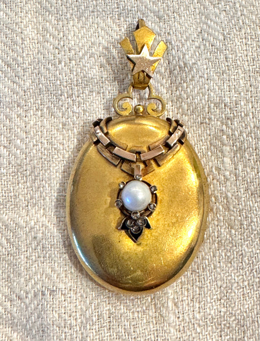 14k Gold Antique Locket with Diamond and Pearl