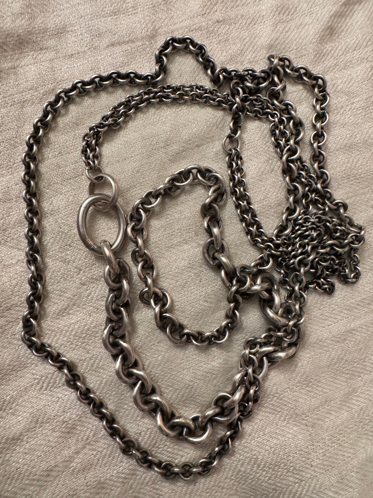 Heavy and Long Hand Made Graduated Rolo Chain