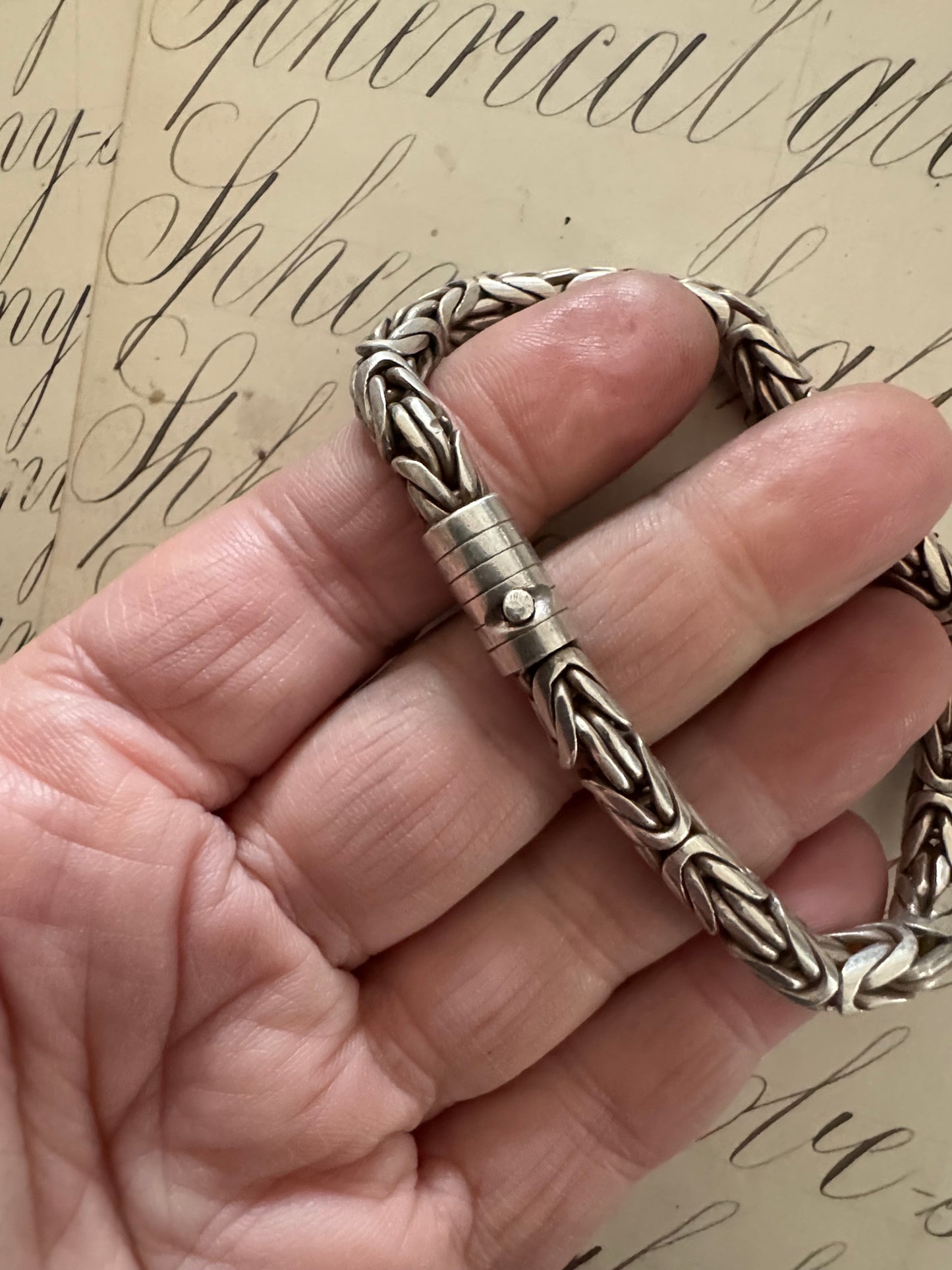 Slinky Vintage Rounded Byzantine Chain Bracelet