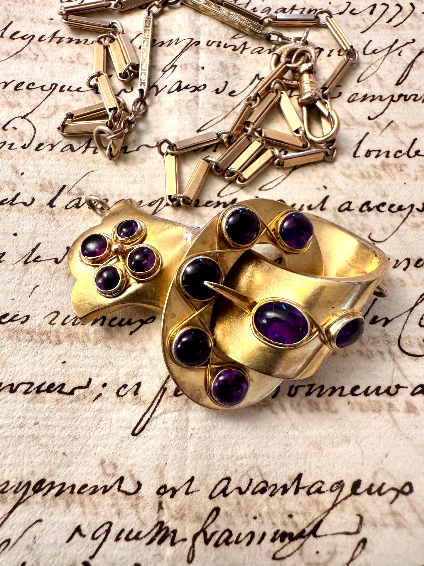 Gorgeous Victorian rolled gold buckle with amethyst cabochons