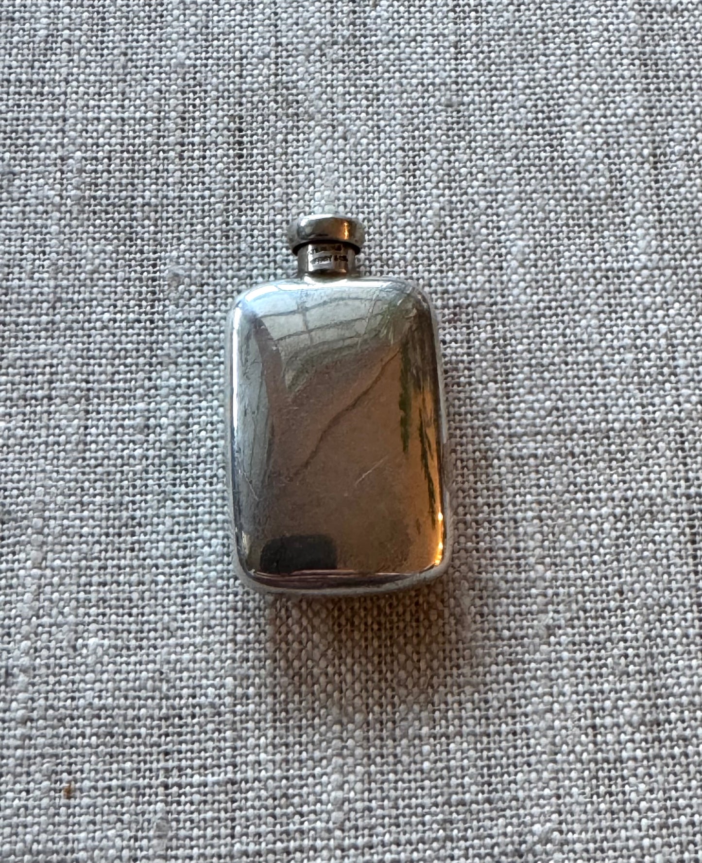Super Simple and Elegant Tiffany Plain Silver Perfume Bottle