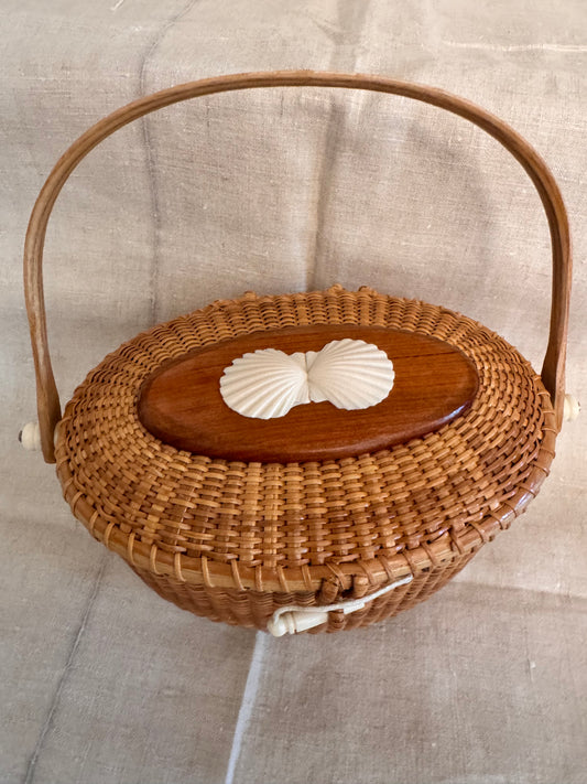 Large Oval Basket with Iconic Carved Double Scallops Shell