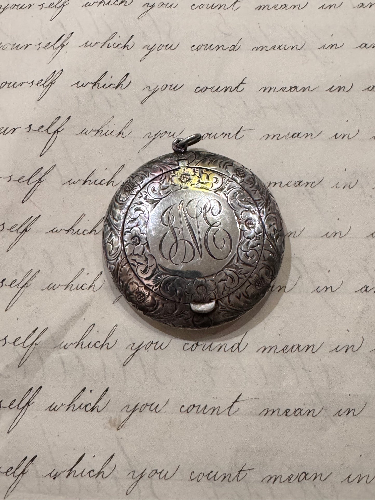 Large Silver Edwardian Round Compact