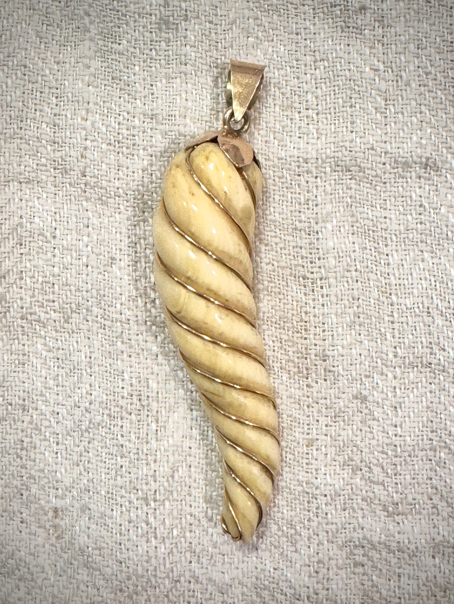 Fantastic Vintage Carved Spiral Horn with 18k Gold