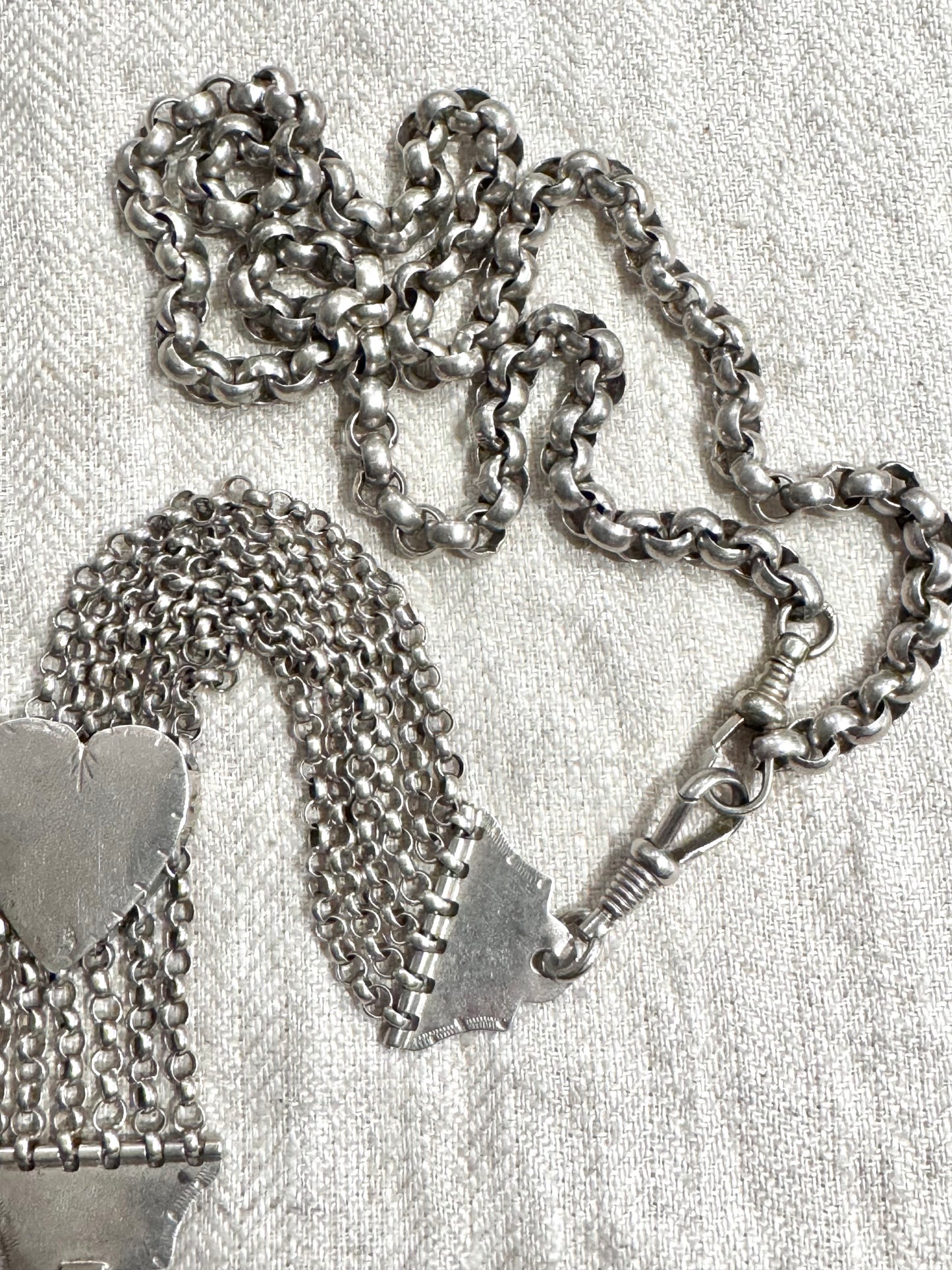 Heavy Antique Silver Rollo Chain with Dog Clip