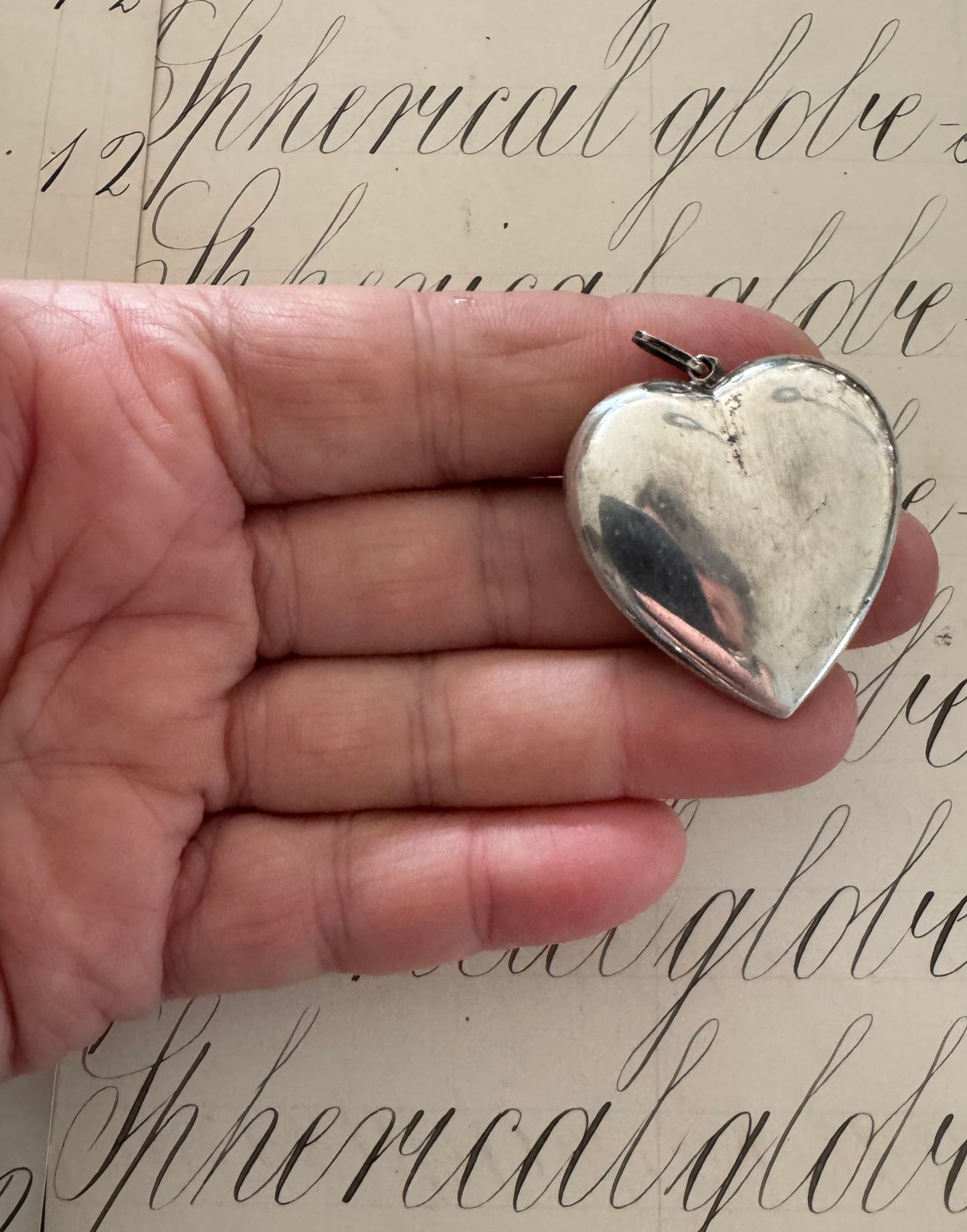 Large Simple Vintage Silver Heart Pendant