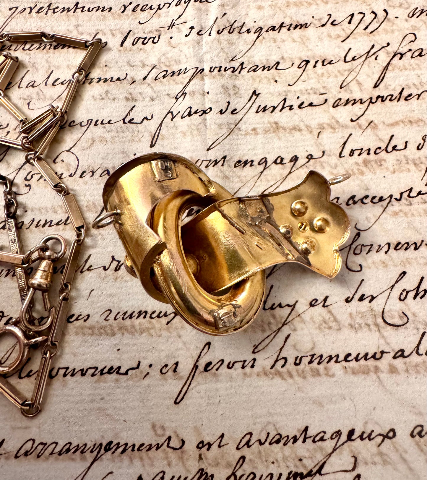 Gorgeous Victorian rolled gold buckle with amethyst cabochons
