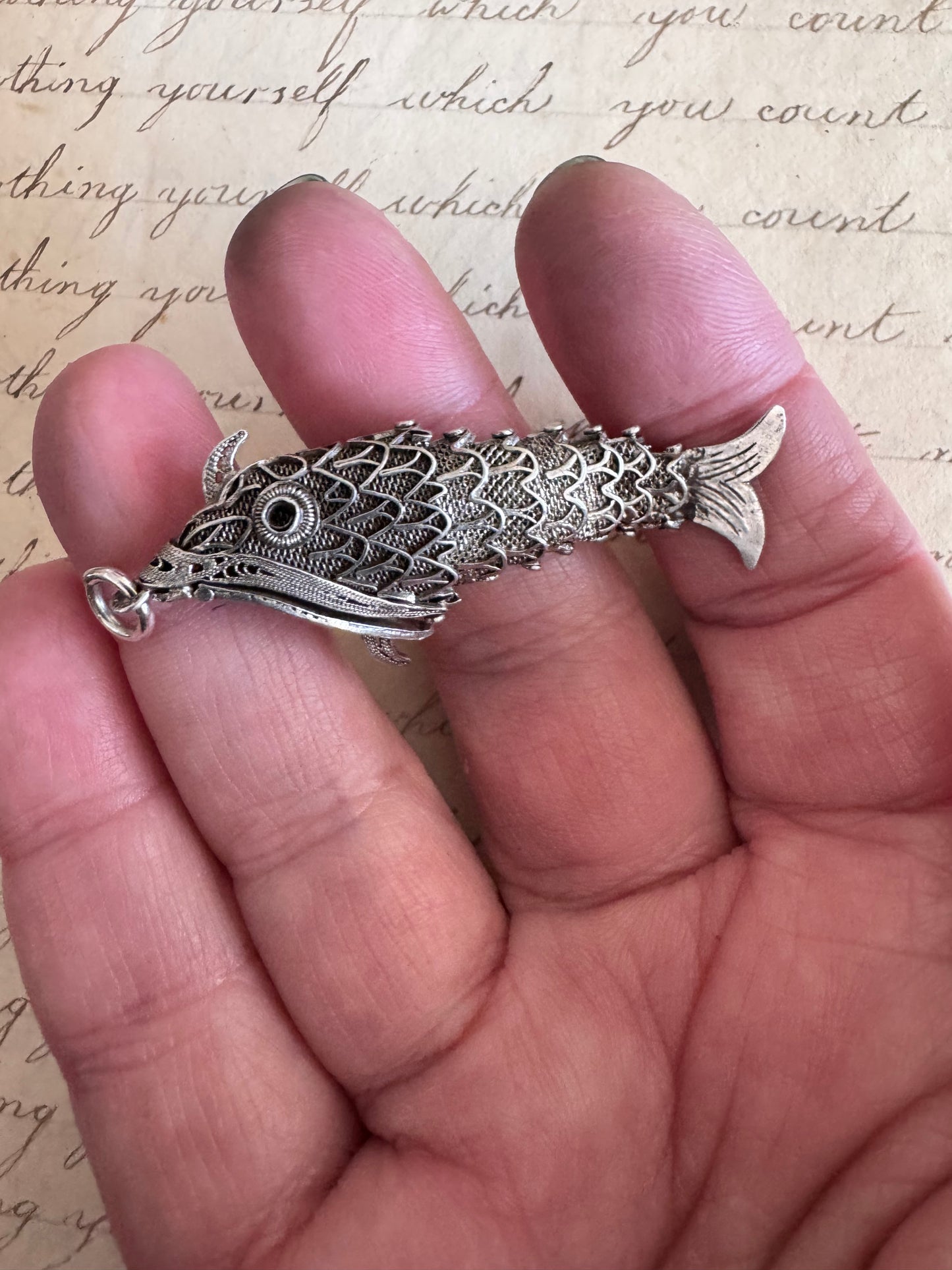 MEDIUM Antique Chinese Filigree Silver Articulated Fish F