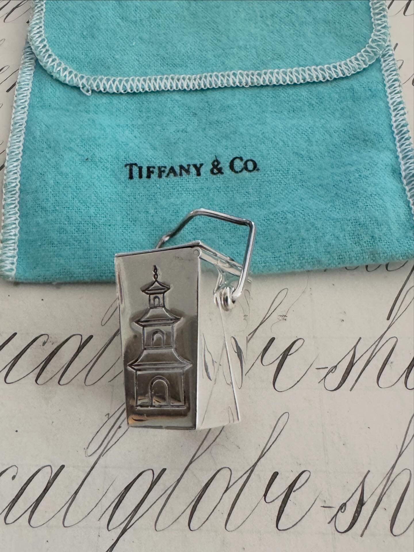 mint Condition vintage Tiffany Chinese food takeout box
