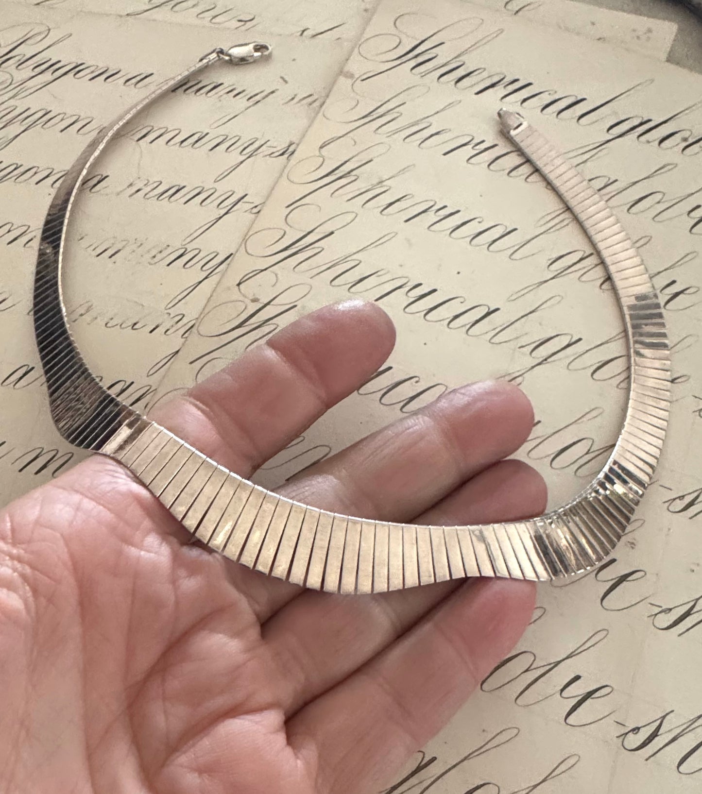 Vintage 1980’s Scalloped Sterling Italian Cleopatra Collar