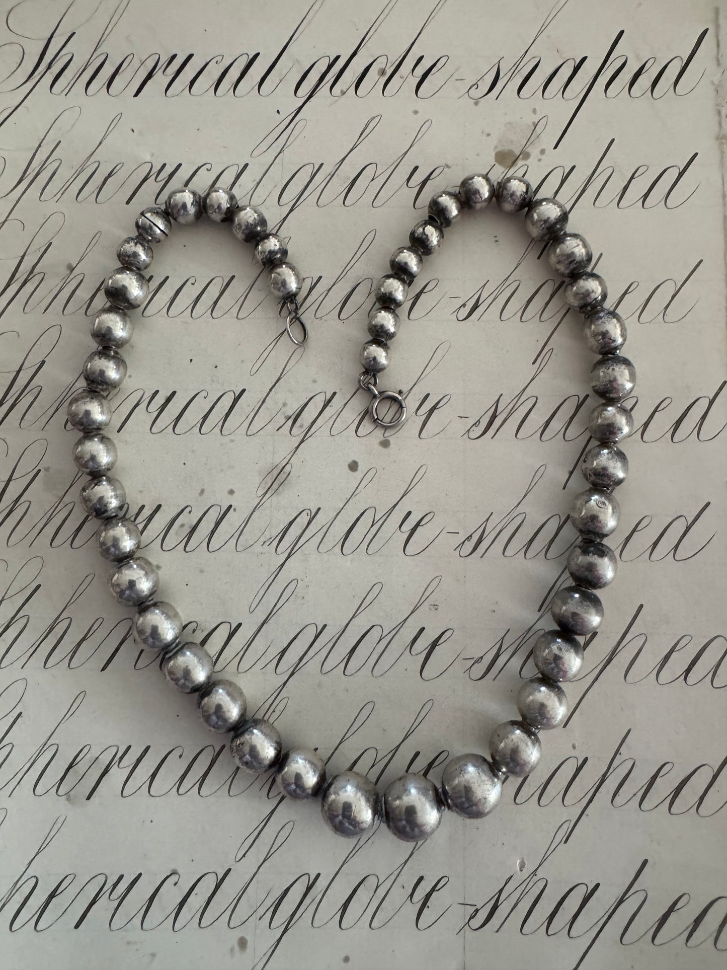 Stunning Vintage Graduated Silver Ball Bead Necklace