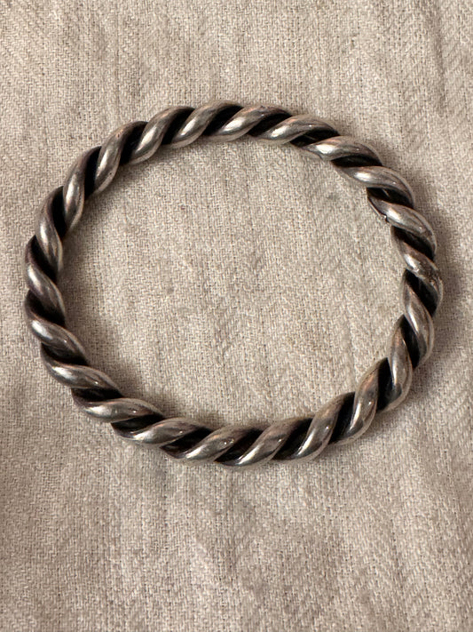 Beautiful and Rare Medium Victorian Silver Rope Bangle