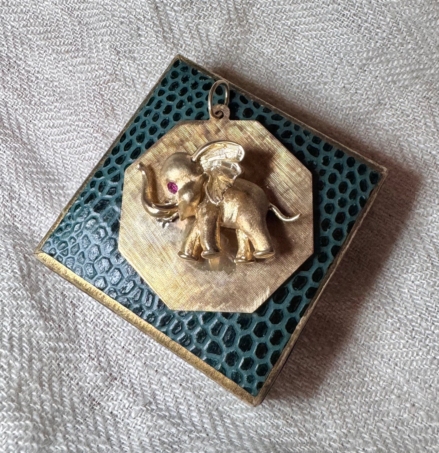 Vintage 14k Gold Elephant Charm