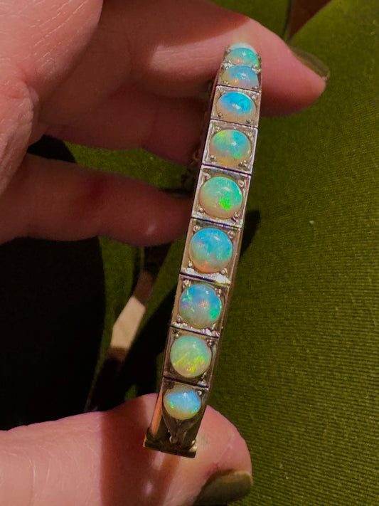 Lovely Bracelet with Round Opals