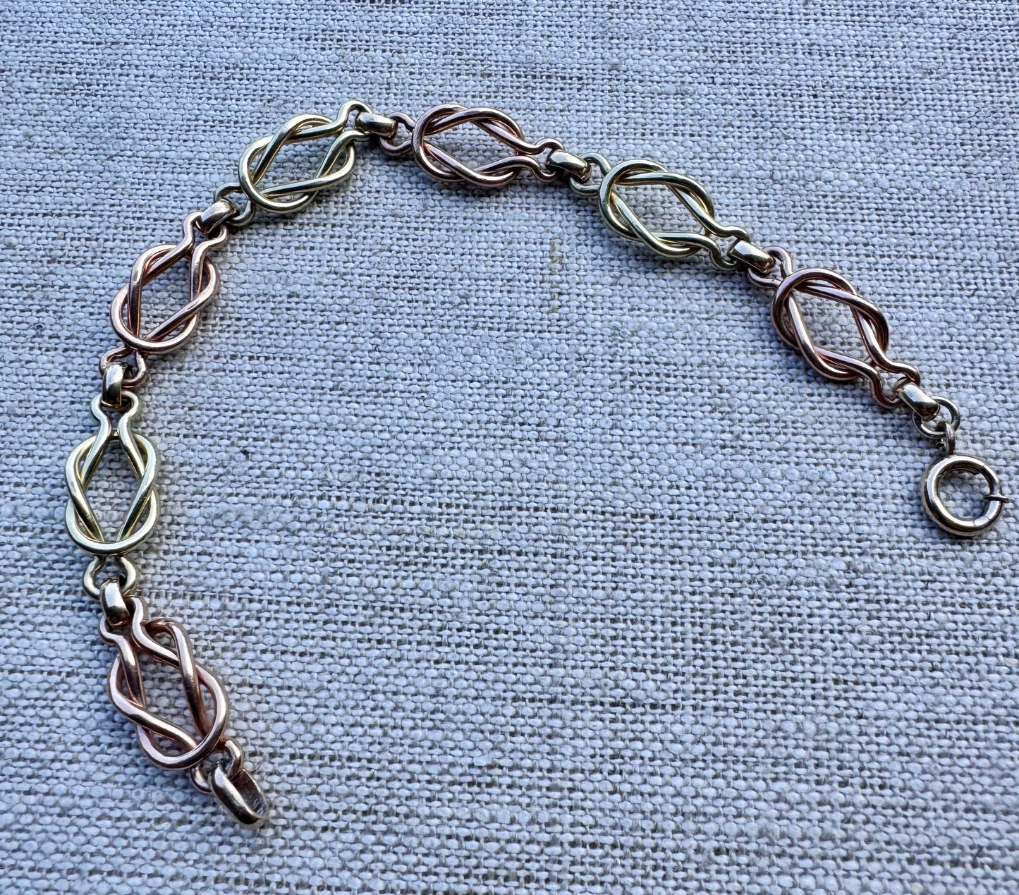 Gorgeous Vintage Bi-Color Square Knot Link Gold Filled Bracelet